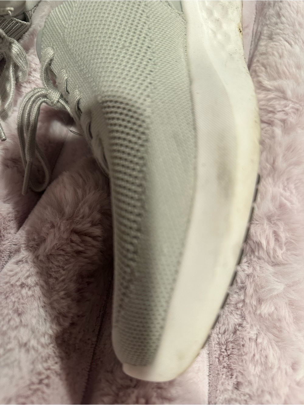 KIZIK 8.5 WIDE Women’s Light Gray Slip-On Knit Sneakers - Picture 9 of 13